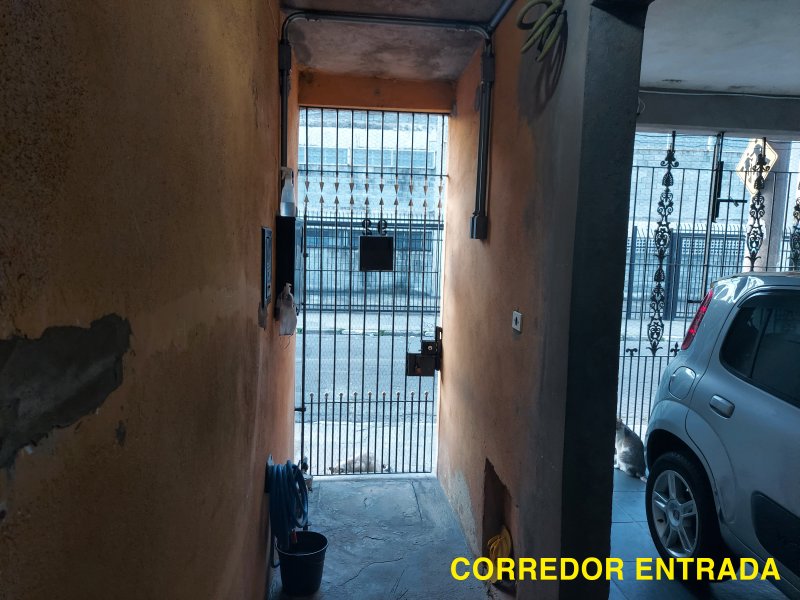Casa à venda IAPI com 240m² e 3 quartos por R$ 440.000 - 556335728-12-corredor-entrada-1.jpg