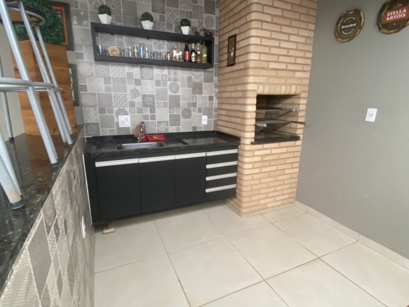 Casa à venda Jardim Consteca com 250m² e 3 quartos por R$ 520.000 - 1909608239-fafd0891-3e21-42e5-ac11-de3a52792199.jpeg