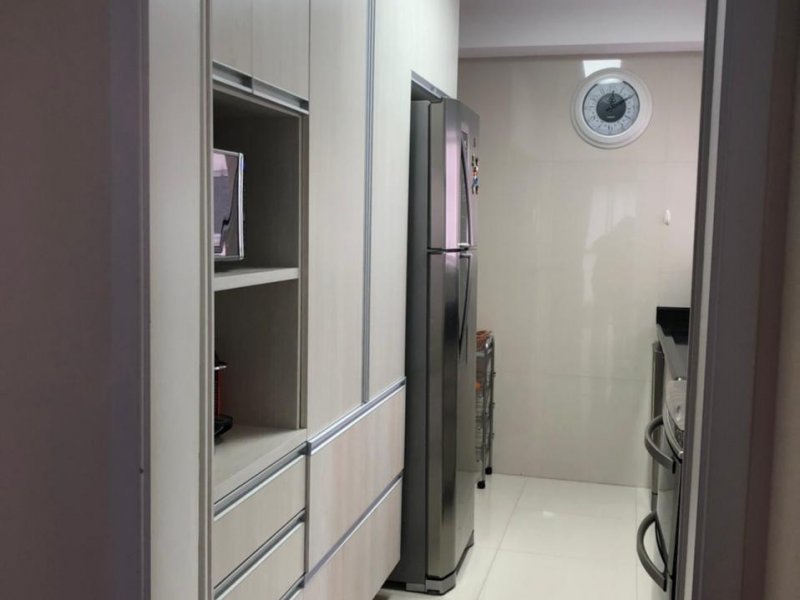 Apartamento à venda Centro com 123m² e 3 quartos por R$ 960.000 - 269008958-cozinha.jpeg