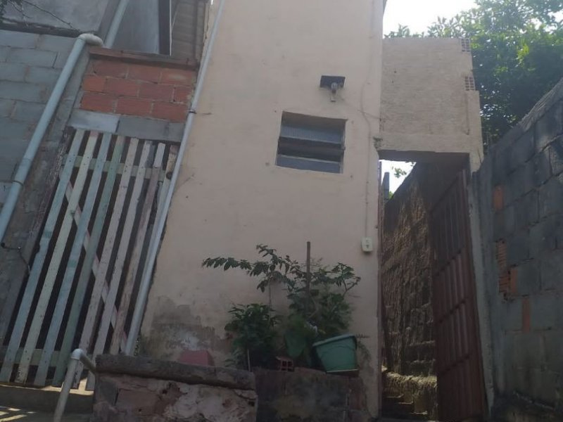 Casa à venda Sagrado Coração de Jesus com 300m² e 2 quartos por R$ 90.000 - 1388168998-c3872b5f-00aa-46fc-8546-702987648cf1.jpg