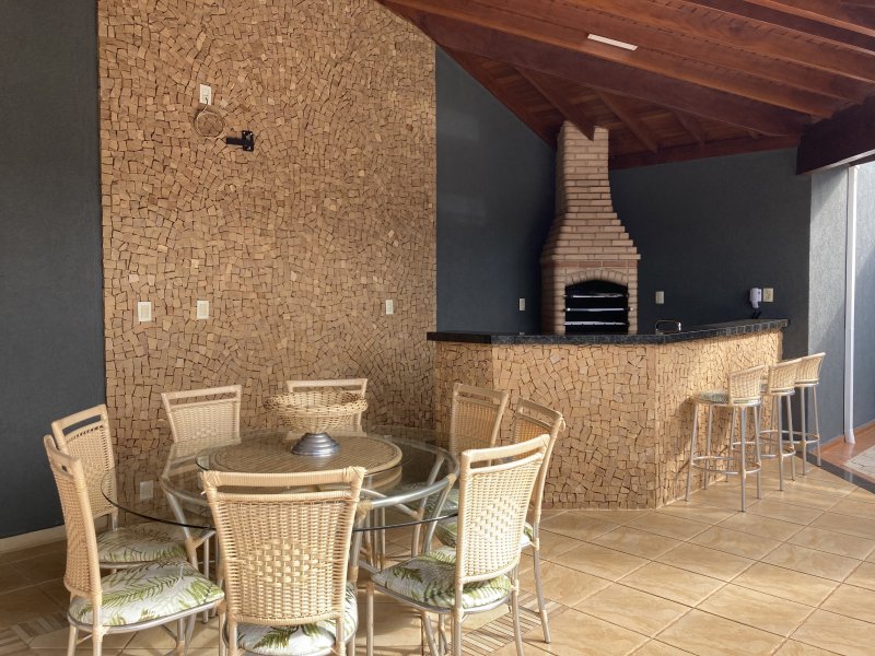 imóvel com 468m² - Jardim Athenas - Sertãozinho