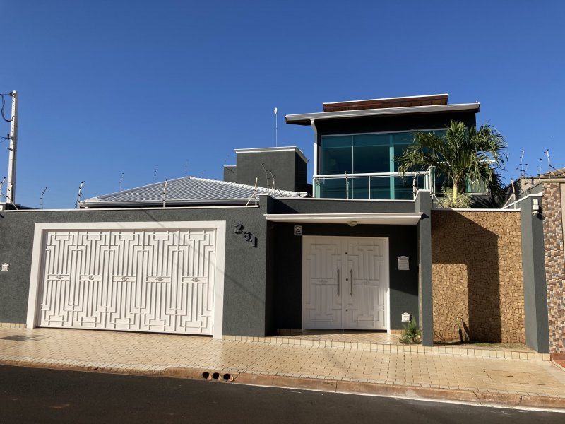 imóvel com 468m² - Jardim Athenas - Sertãozinho