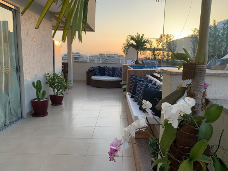 Cobertura à venda Barra da Tijuca com 362m² e 5 quartos por R$ 3.500.000 - ad43f699-4c00-496e-8d35-fcf7ba0468e1.jpeg