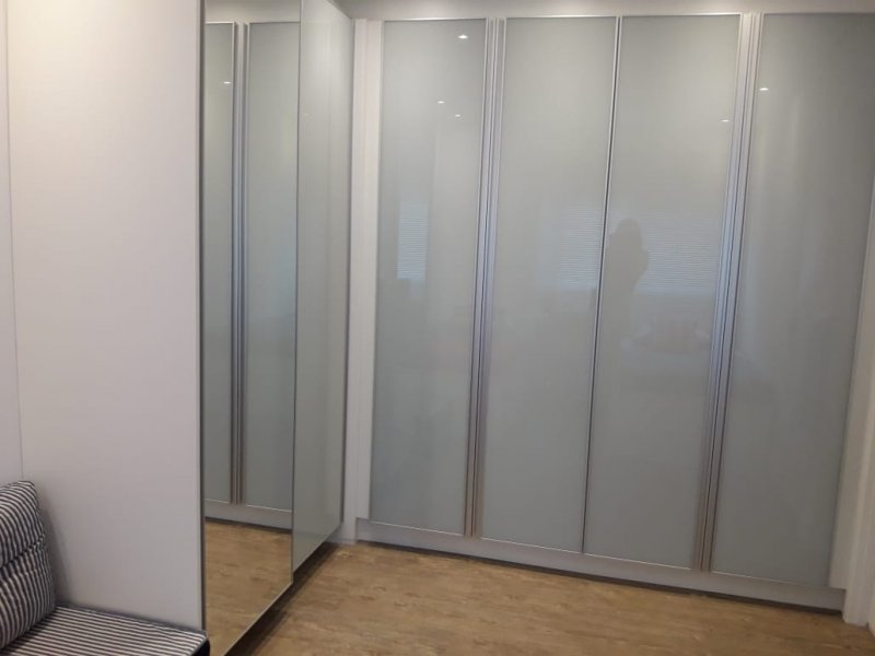 Apartamento à venda Alphaville Empresarial com 47m² e 1 quarto por R$ 510.000 - 1791965133-closet.jpg