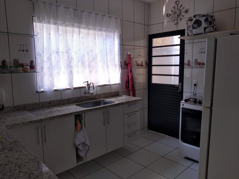Casa à venda Parque São Bento com 158m² e 4 quartos por R$ 430.000 - 177466132-img-20210224-092703105.jpg