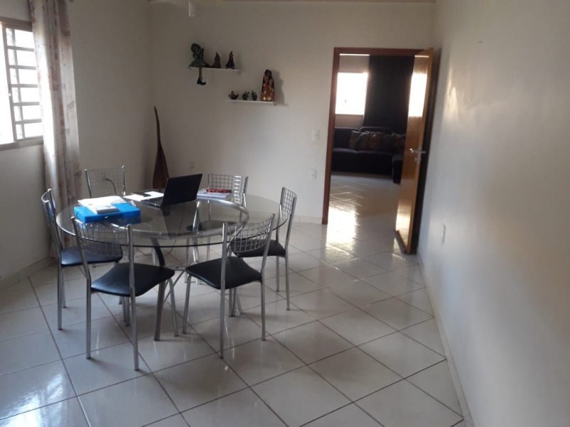 Casa à venda Jardim Mugnaini com 220m² e 3 quartos por R$ 450.000 - 1516716642-4a5d3aec-fc9a-4c1c-b5d9-8421378cf87b.jpg