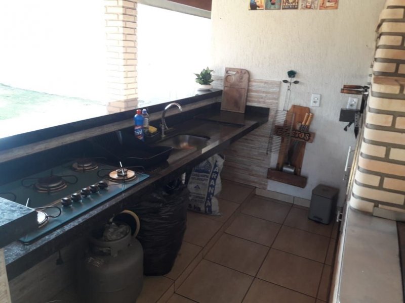 Casa à venda Jardim Mugnaini com 220m² e 3 quartos por R$ 450.000 - 1573545206-95bab871-c51e-4dba-ab4a-6bd334f6d119.jpg