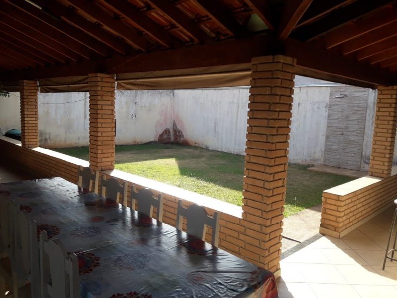 Casa à venda Jardim Mugnaini com 220m² e 3 quartos por R$ 450.000 - 816741781-2beff0e6-6581-405a-8646-1c2727bc2f4e.jpg