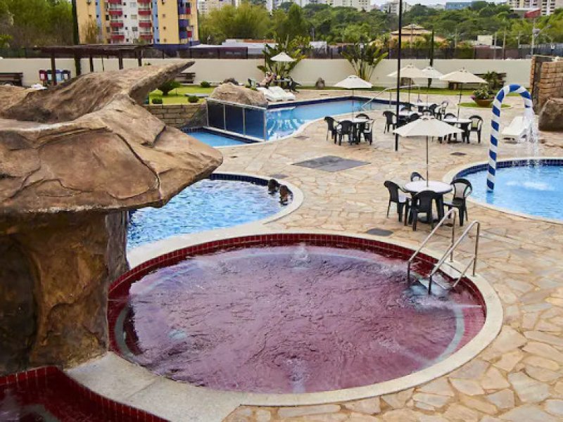 Apartamento à venda Turista 1 com 32m² e 1 quarto por R$ 150.000 - 937347138-piscina6.JPG