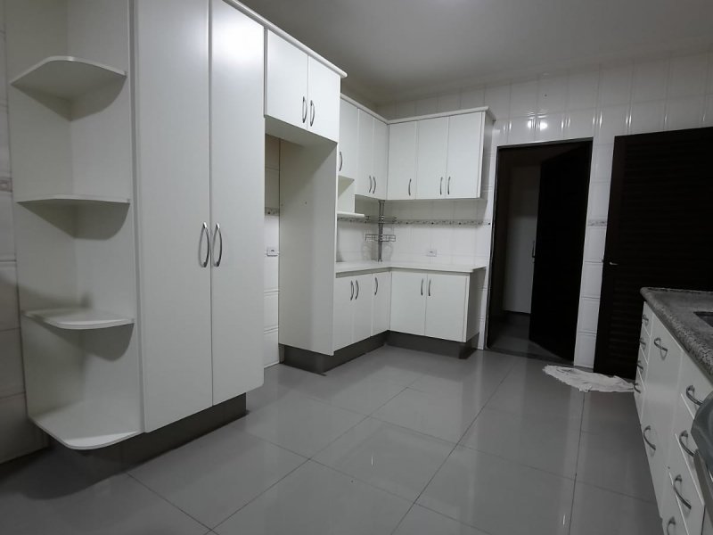 Casa à venda Parque São Domingos com 199m² e 3 quartos por R$ 980.000 - 1873444095-ba86b73c-05ca-485d-9364-6f851c892296.jpg