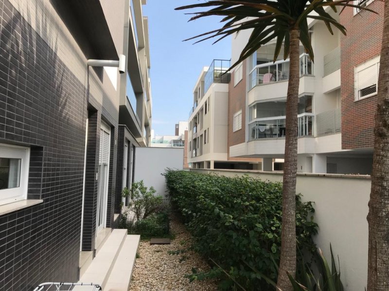 Apartamento à venda Campeche com 210m² e 2 quartos por R$ 2.500.000 - 1048231299-jardim-lateral.jpeg