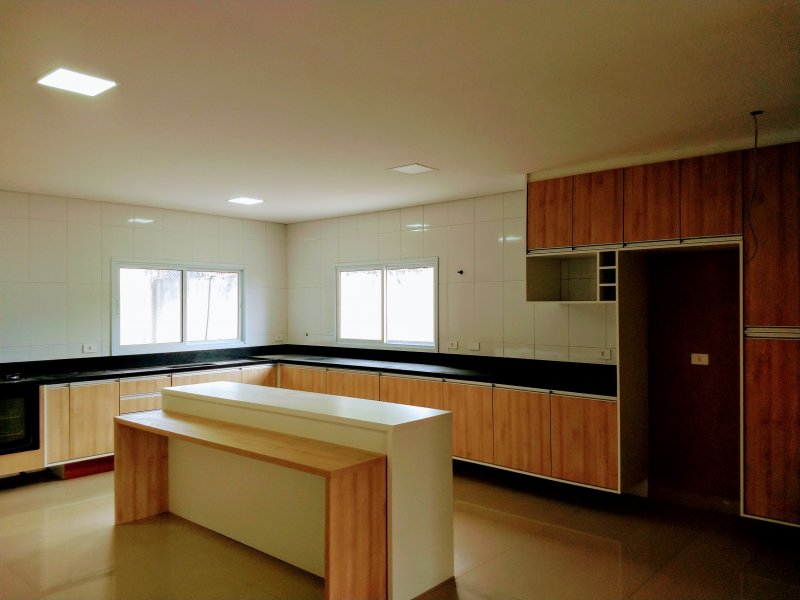 Casa de condomínio à venda Centro com 367m² e 3 quartos por R$ 750.000 - 1902004684-img-20201201-121149920.jpg