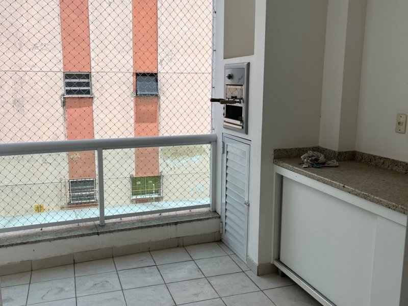 Apartamento à venda Parque Turf Club com 90m² e 2 quartos por R$ 309.999 - 1624248666-varanda-1.jpg