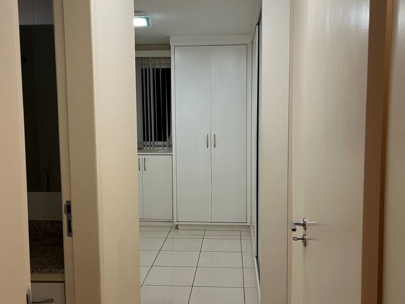 Apartamento à venda Parque Turf Club com 90m² e 2 quartos por R$ 309.999 - 1933652567-entrada-suite.jpg