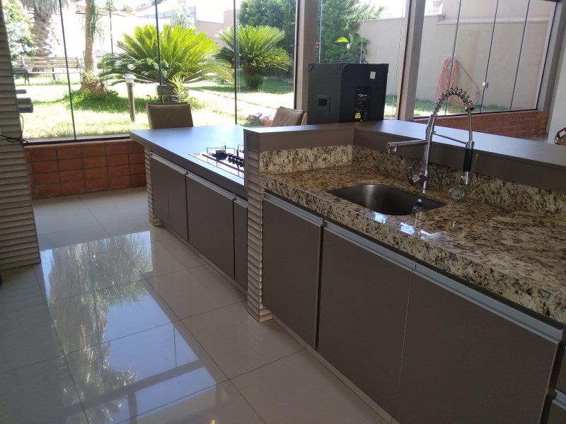 Casa à venda Centro com 350m² e 3 quartos por R$ 800.000 - 1616167448-img-20211116-145712.jpg