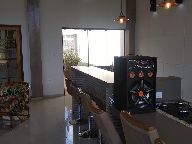 Casa à venda Centro com 350m² e 3 quartos por R$ 800.000 - 1976496951-img-20211116-150001.jpg