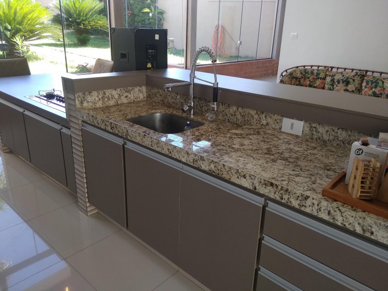 Casa à venda Centro com 350m² e 3 quartos por R$ 800.000 - 2121919689-img-20211116-145757.jpg