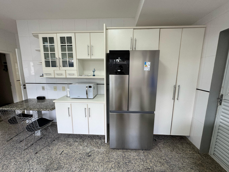 Casa à venda Jardim Virgínia com 398m² e 5 quartos por R$ 1.800.000 - cozinha-airbnb.jpeg