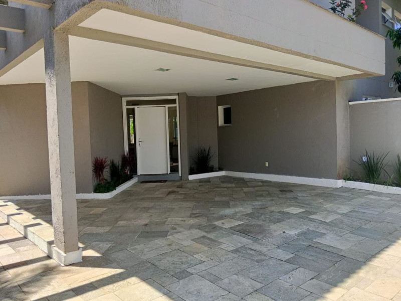 Casa à venda Jardim Virgínia com 398m² e 5 quartos por R$ 1.800.000 - garagem-airbnb.jpeg