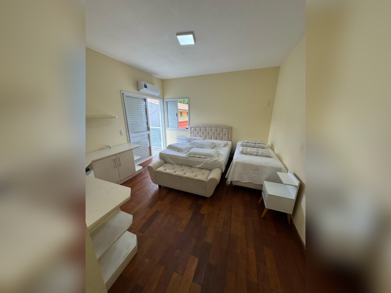 Casa à venda Jardim Virgínia com 398m² e 5 quartos por R$ 1.800.000 - quarto-suite-4-airbnb.jpeg