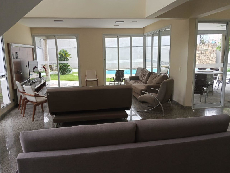 Casa à venda Jardim Virgínia com 398m² e 5 quartos por R$ 1.800.000 - sala-de-estar-1airbnb.jpeg
