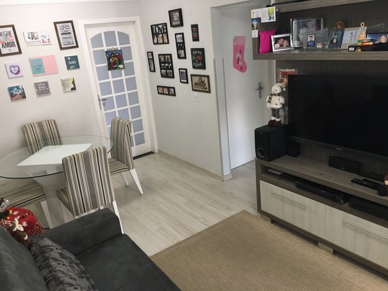 Casa à venda Santa Candida com 76m² e 3 quartos por R$ 429.000 - 1386709732-2.jpeg