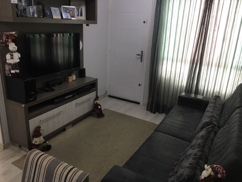 Casa à venda Santa Candida com 76m² e 3 quartos por R$ 429.000 - 591736908-4.jpeg