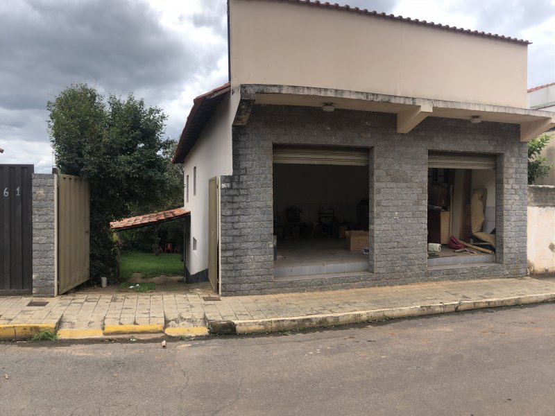 Comercial à venda Centro com 250m² e 1 quarto por R$ 500.000 - 1673868327-032a6d11-3a78-4ac9-adb3-9e4f9635aa92.jpeg