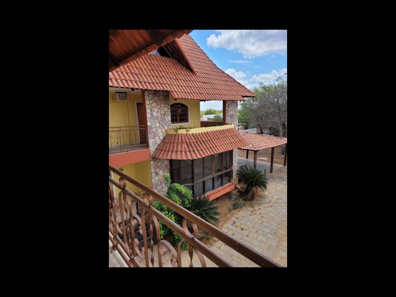 Casa à venda Jardim Magnólia com 450m² e 4 quartos por R$ 950.000 - 2019833160-lateral-da-casa.jpg