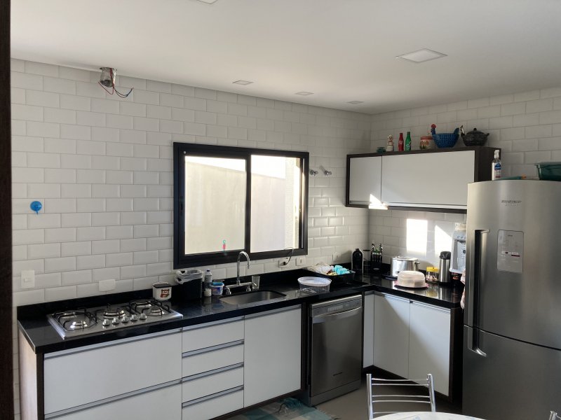 Casa de condomínio à venda Chácara dos Lagos com 315m² e 4 quartos por R$ 2.800.000 - 302903463-img-5578.JPG