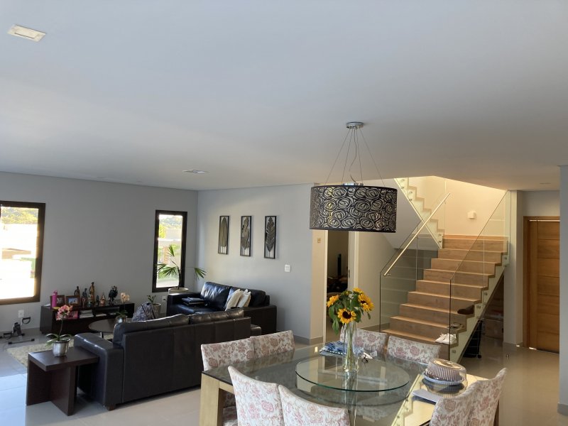 Casa de condomínio à venda Chácara dos Lagos com 315m² e 4 quartos por R$ 2.800.000 - 401543971-img-5572.JPG
