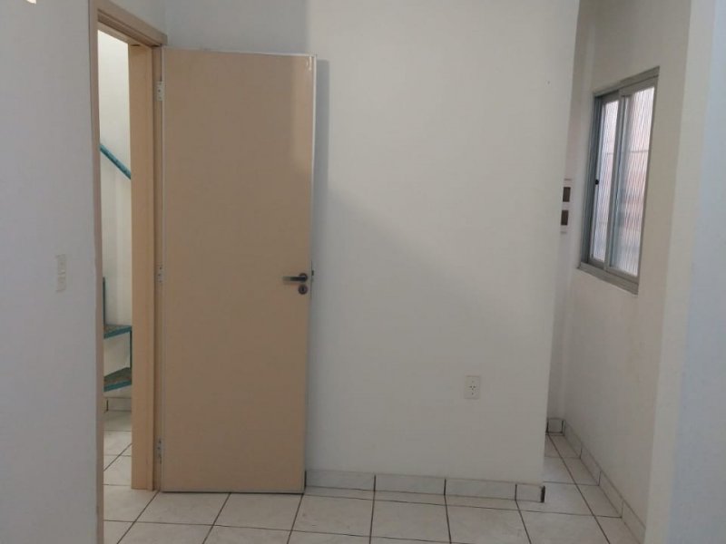 Casa à venda Centro com 125m² e 2 quartos por R$ 75.000 - 1006599639-4e9d7eb6-e6e5-44f9-9d14-b57519780a6e.jpg