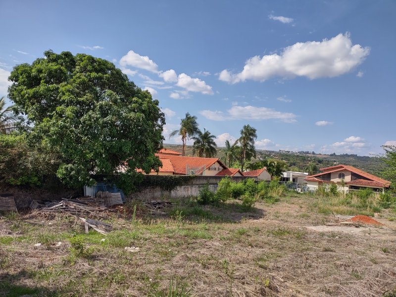 Terreno à venda Centro com 1200m² e 1 quarto por R$ 1.600.000 - 1965943867-img-20211020-151611370-hdr.jpg