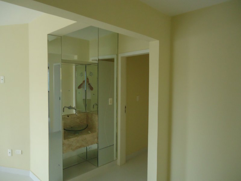 Apartamento à venda Tirol com 100m² e 3 quartos por R$ 500.000 - 684606224-lavabo.JPG