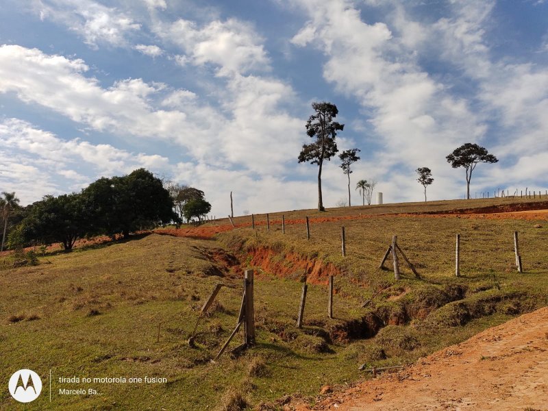 Terreno à venda Centro com 28m² e 1 quarto por R$ 450 - 2024374334-img-20210909-wa0067.jpg