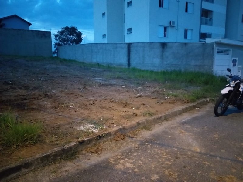Terreno à venda Residencial Village Santana com 405m² e 1 quarto por R$ 270.000 - 177920005-img-20210609-wa0005-2.jpg