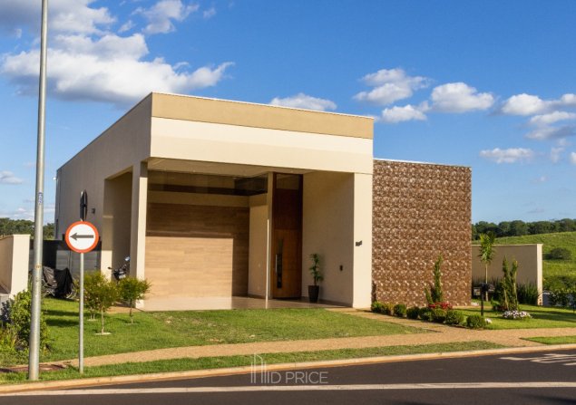 imóvel com 363m²