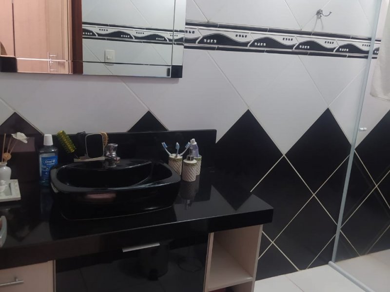 Casa à venda Jardim Hortência com 273m² e 3 quartos por R$ 600.000 - 1733400491-whatsapp-image-2021-12-26-at-12.jpeg