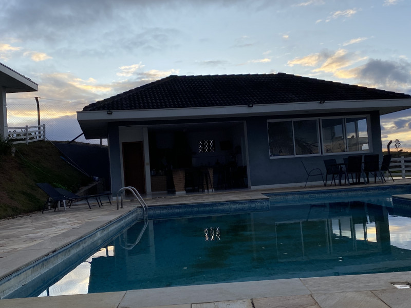 Casa de condomínio à venda Condomínio Parque Vale dos Lagos com 3654m² e 4 quartos por R$ 2.650.000 - 41463047-img-0975.jpeg