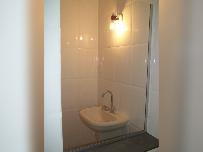 Apartamento à venda Higienópolis com 112m² e 2 quartos por R$ 750.000 - banheiro-1-pia-vista-do-box.JPG