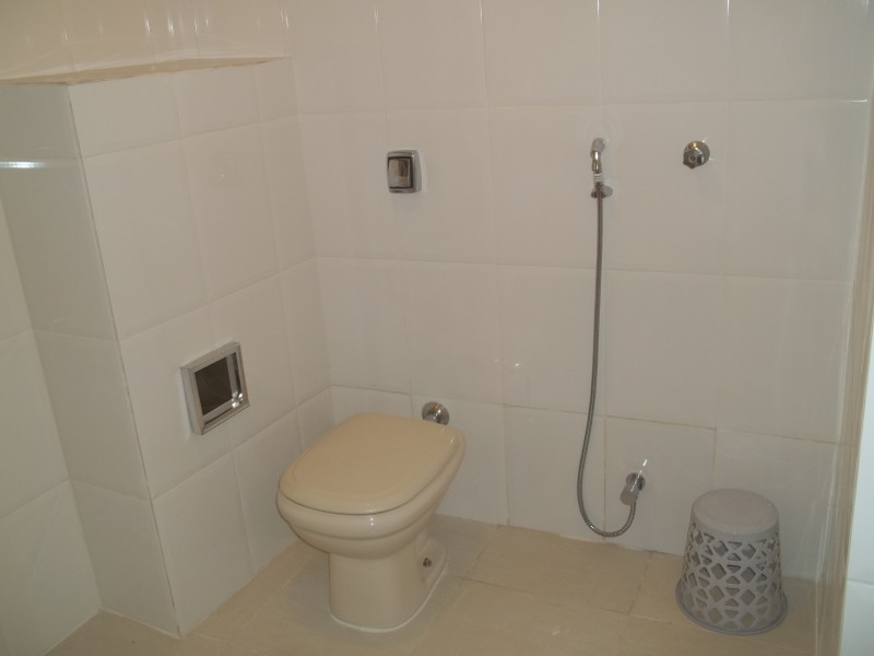 Apartamento à venda Higienópolis com 112m² e 2 quartos por R$ 750.000 - banheiro-1-vaso-e-ducha-intima.JPG