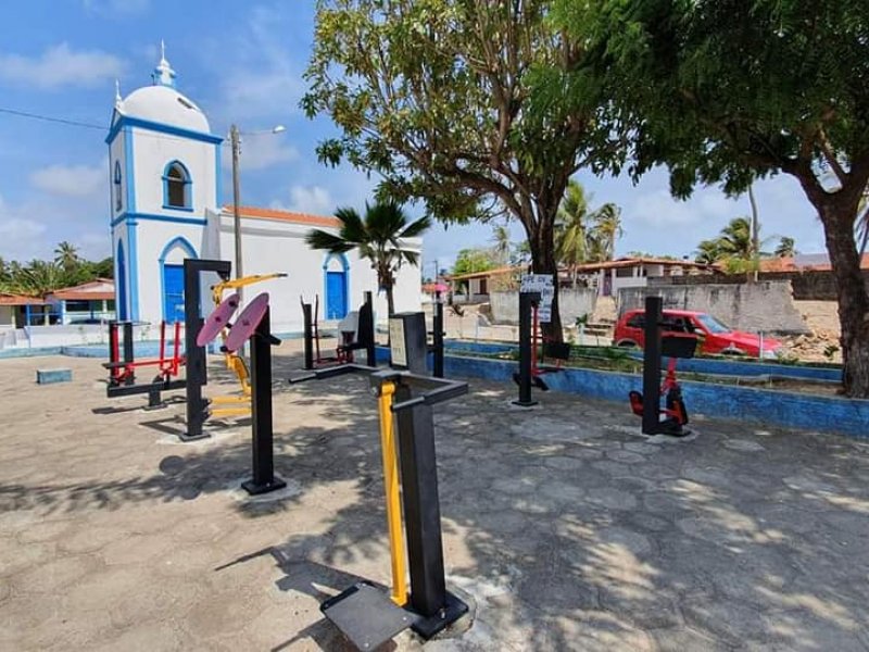 Casa à venda Centro com 390m² e 4 quartos por R$ 440.000 - 291291970-praia-de-caraubas13.jpg