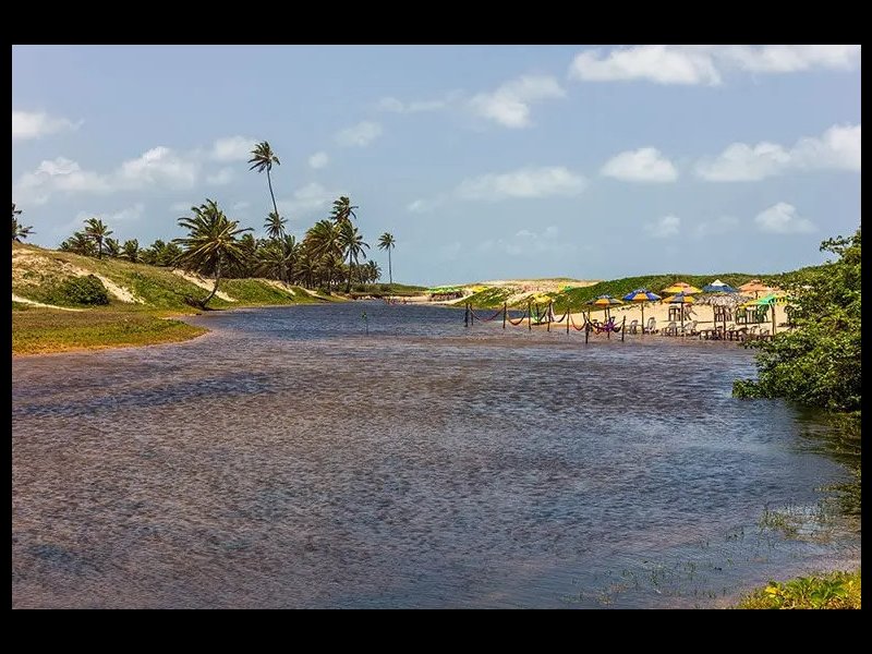 Casa à venda Centro com 390m² e 4 quartos por R$ 440.000 - 720447612-praia-de-caraubas2.jpg