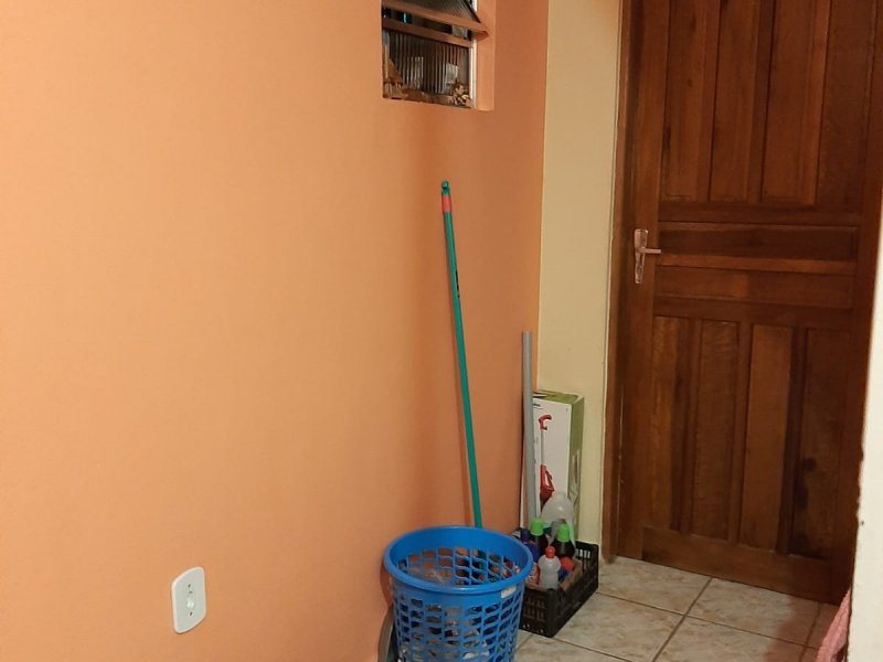 Casa à venda Conj. Hab. Calux com 150m² e 2 quartos por R$ 230.000 - 1584734691-whatsapp-image-2021-12-26-at-18.jpeg