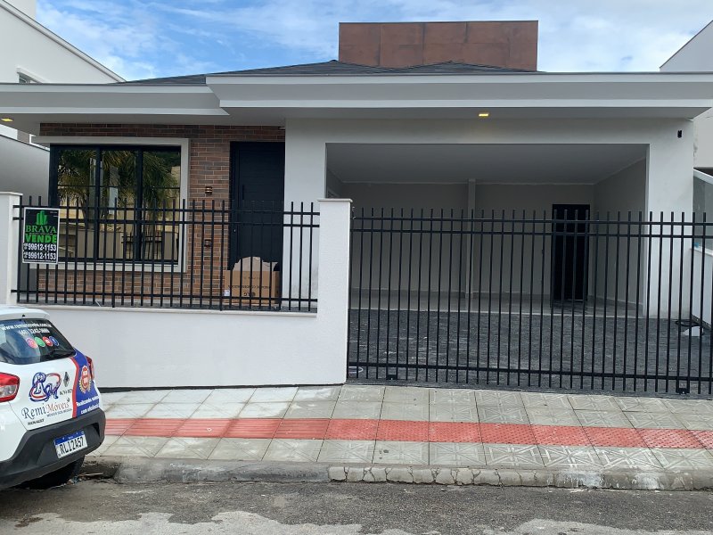 Casa à venda Pedra Branca com 19743m² e 3 quartos por R$ 1.480.000 - 1375940000-bf14f238-3170-4a81-a9f7-af3fbda33b93.jpeg
