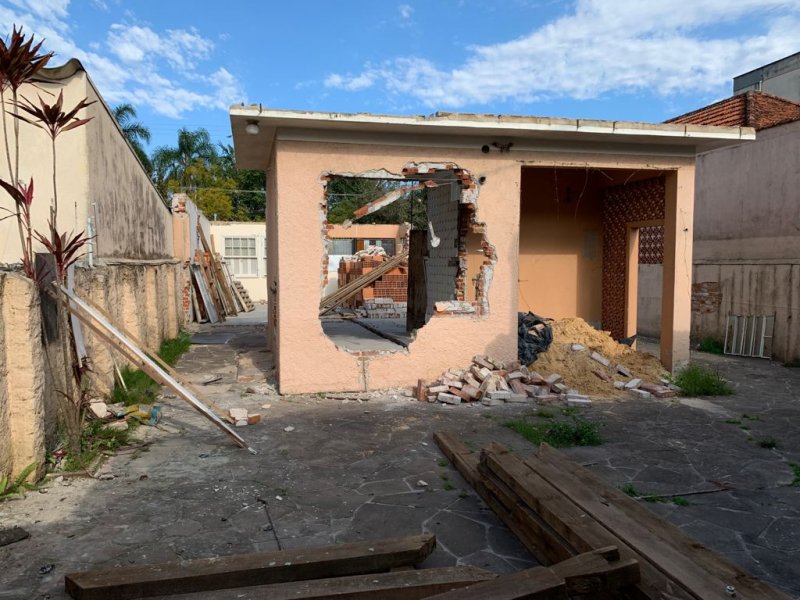 Terreno à venda Partenon com 325m² e 1 quarto por R$ 540.000 - 533107373-img-20210904-wa0029.jpg