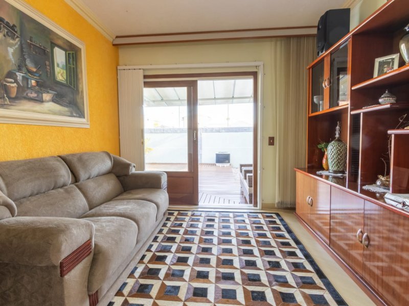 Casa à venda Cajuru com 325m² e 4 quartos por R$ 1.300.000 - 173486362-inbound4503114393600493504.jpg