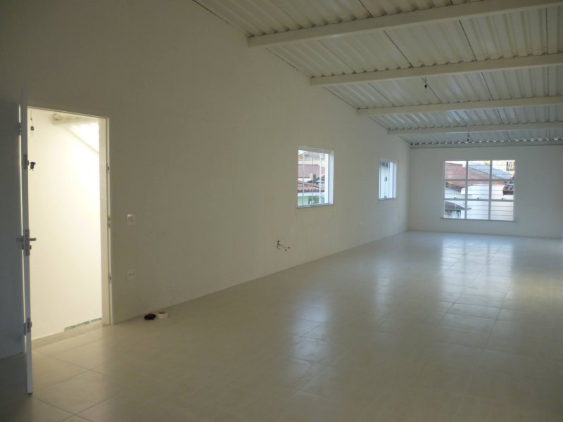 Comercial à venda Vila Jardini com 180m² e 1 quarto por R$ 700.000 - 1336318083-p1010471.jpg