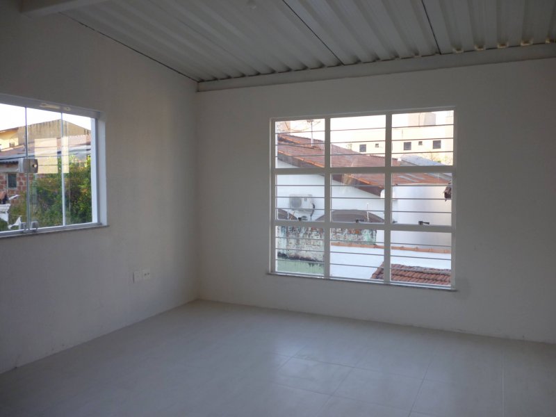 Comercial à venda Vila Jardini com 180m² e 1 quarto por R$ 700.000 - 165617073-p1010479.jpg