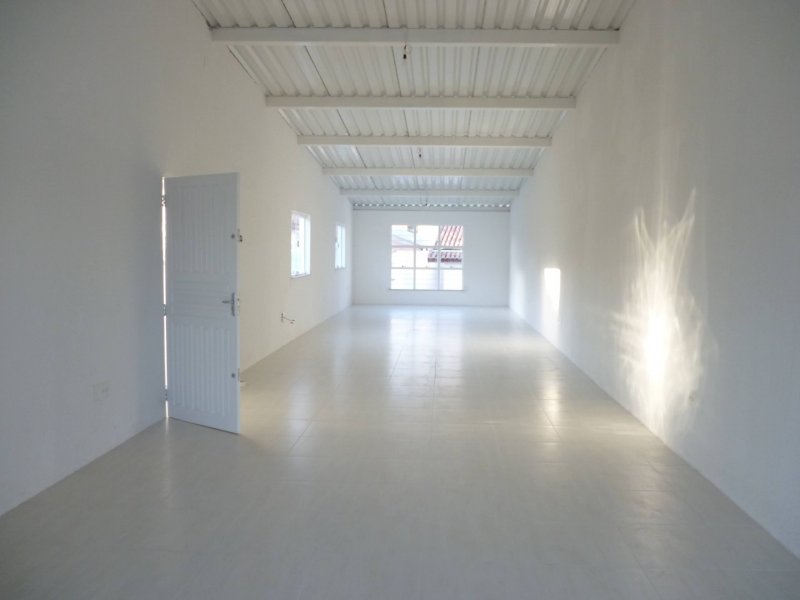 Comercial à venda Vila Jardini com 180m² e 1 quarto por R$ 700.000 - 1974498354-p1010469.jpg